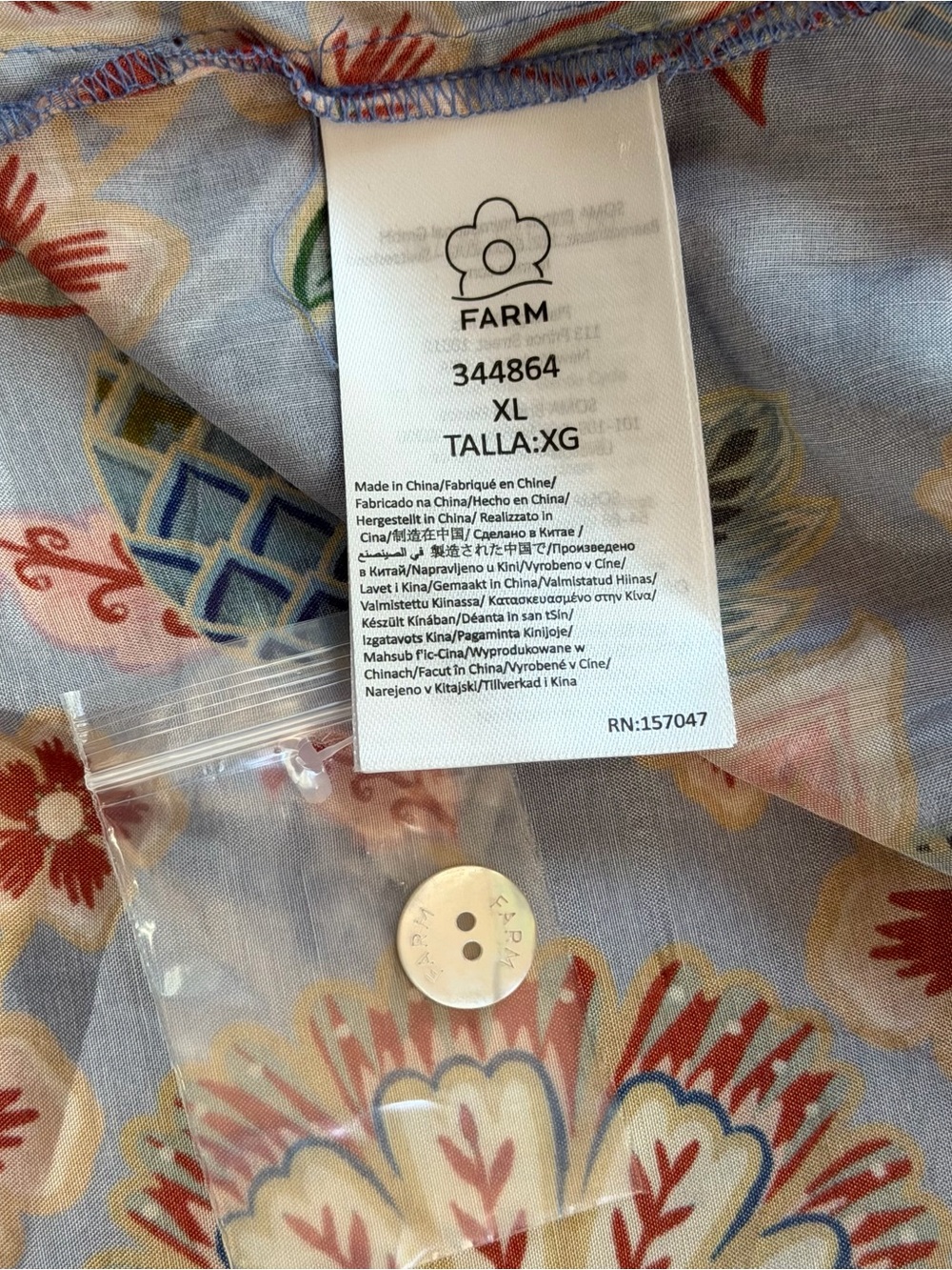 Farm Rio | Super Bloom Tapestry Blouse New - Picture 8 of 11